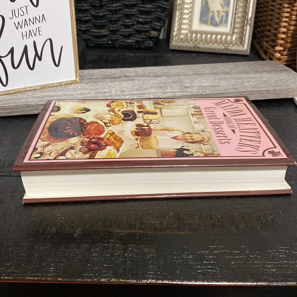 Vintage 1991 Maida Heater’s Book Of Great Desserts!